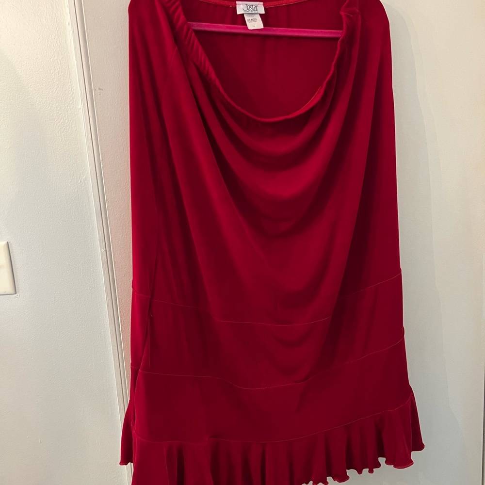 Jostar red skirt